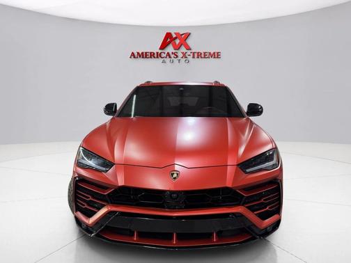 2019 Lamborghini Urus Base