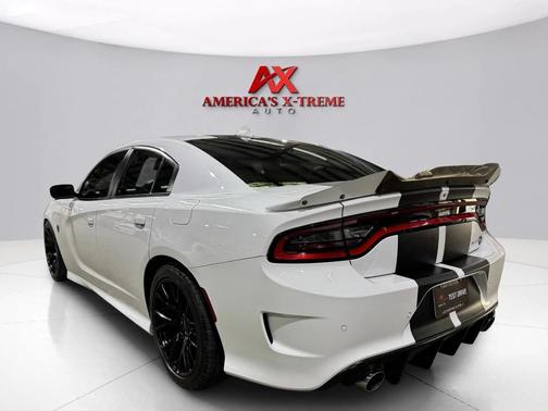 2016 Dodge Charger SRT Hellcat