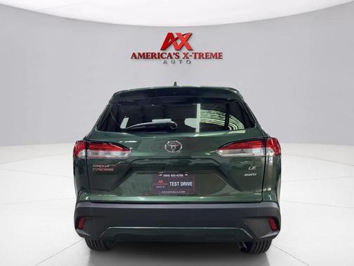 2024 Toyota Corolla Cross LE