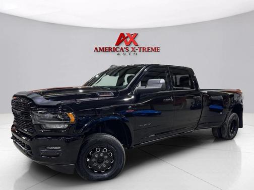 2022 RAM 3500 Limited Crew Cab 4x4 8' Box