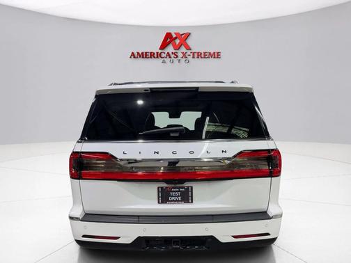 2020 Lincoln Navigator Black Label