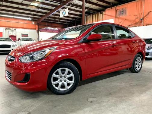 2012 Hyundai Accent GLS