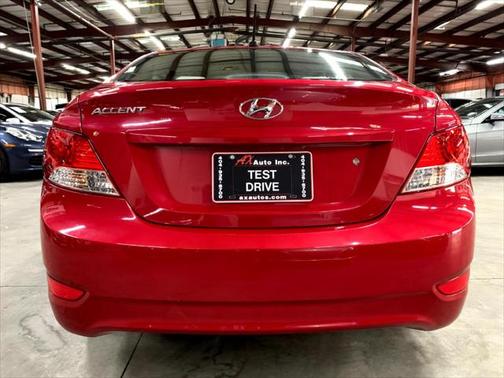 2012 Hyundai Accent GLS