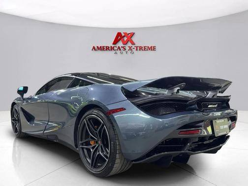 2018 McLaren 720S Base