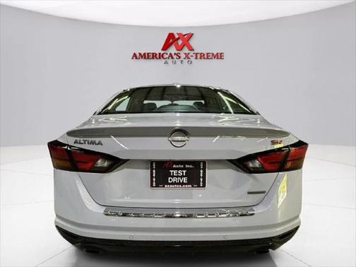 2023 Nissan Altima SR VC-Turbo FWD
