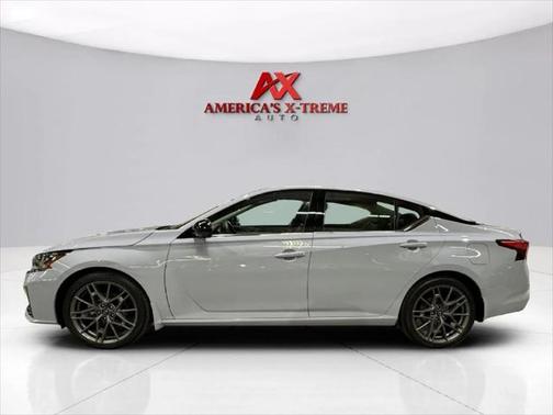 2023 Nissan Altima SR VC-Turbo FWD