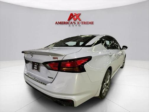 2023 Nissan Altima SR VC-Turbo FWD