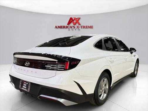 2025 Hyundai SONATA SE