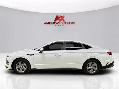 2025 Hyundai SONATA SE