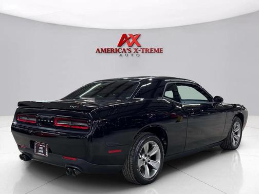 2018 Dodge Challenger SXT