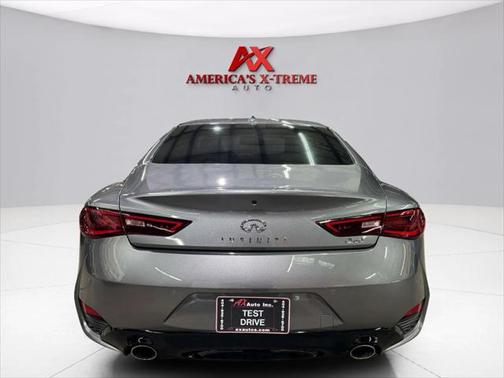 2022 INFINITI Q60 LUXE