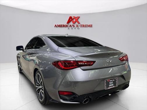 2022 INFINITI Q60 LUXE