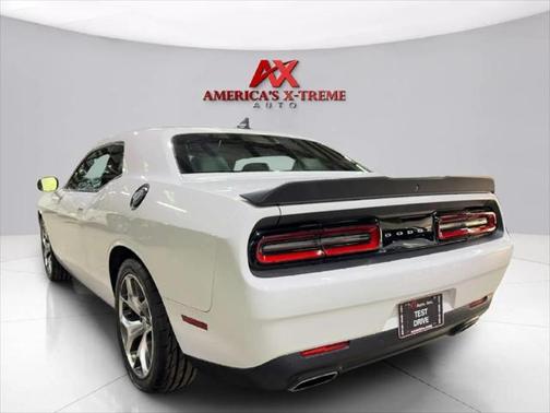 2015 Dodge Challenger SXT Plus