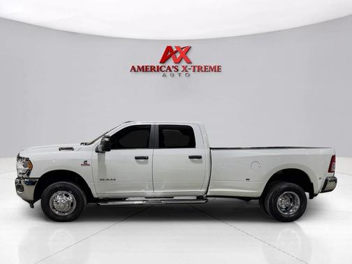 2024 RAM 3500 Big Horn Crew Cab 4x4 8' Box