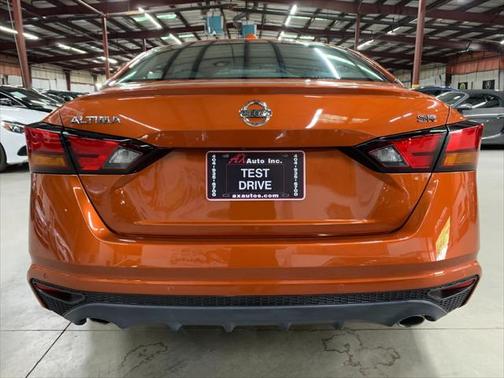 2020 Nissan Altima SR FWD