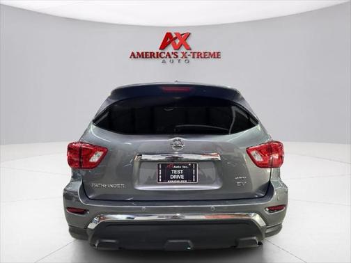 2019 Nissan Pathfinder SV