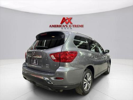 2019 Nissan Pathfinder SV