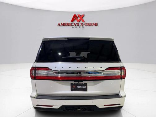 2019 Lincoln Navigator L Black Label