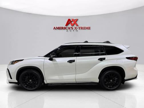 Wind Chill Pearl 2023 Toyota Highlander XSE