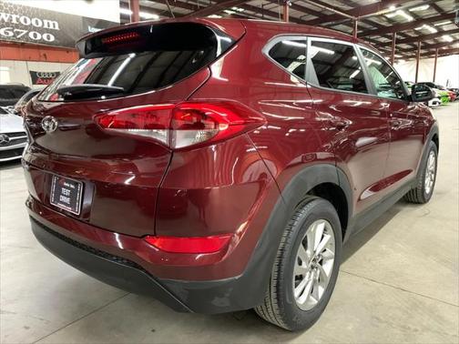 2017 Hyundai TUCSON SE