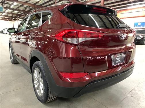 2017 Hyundai TUCSON SE