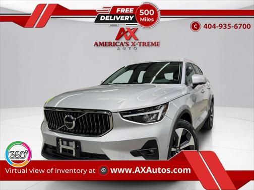 2023 Volvo XC40 B5 Plus Bright Theme
