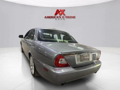 Liquid Silver 2008 Jaguar XJ Base