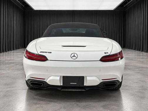 designo Diamond White Metallic 2018 Mercedes-Benz AMG GT Base