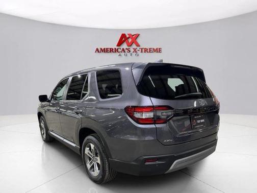 Modern Steel Metallic 2025 Honda Pilot EX-L