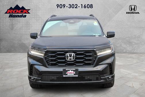Crystal Black Pearl 2025 Honda Pilot