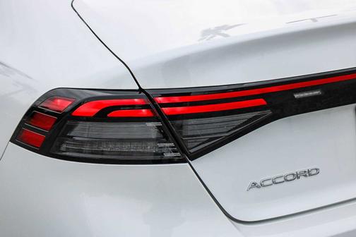 2024 Honda Accord Hybrid 