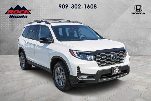 Platinum White Pearl 2025 Honda Passport