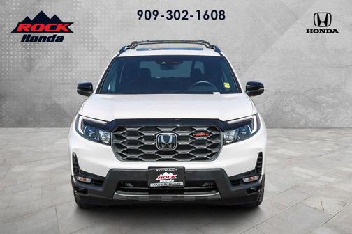 Platinum White Pearl 2025 Honda Passport