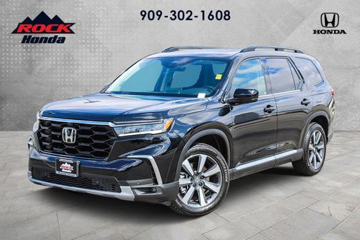 Crystal Black Pearl 2025 Honda Pilot