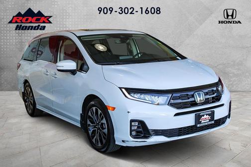 Platinum White Pearl 2025 Honda Odyssey