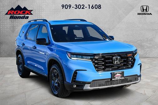 Diffused Sky Pearl 2025 Honda Pilot