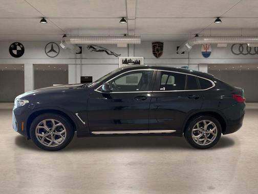 2024 BMW X4 xDrive30i