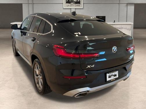 2024 BMW X4 xDrive30i