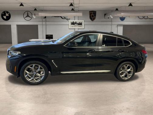 2024 BMW X4 xDrive30i