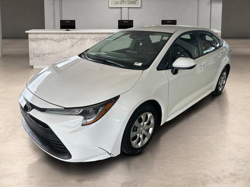 Ice 2024 Toyota Corolla LE