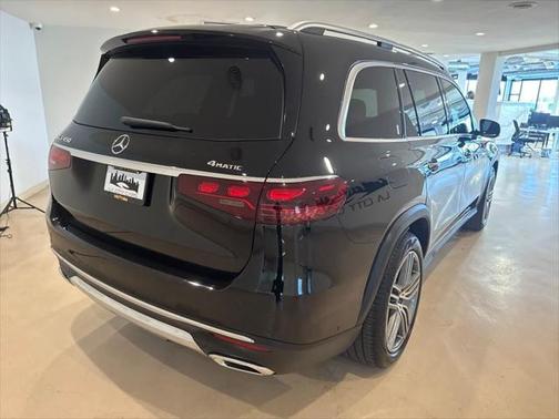 2024 Mercedes-Benz GLS 450 4MATIC