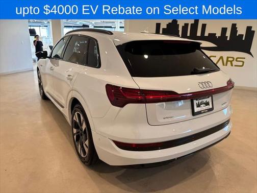 2022 Audi e-tron Premium
