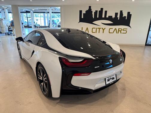 2015 BMW i8 Base