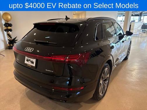 2021 Audi e-tron Premium Plus