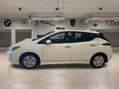 2022 Nissan Leaf S 40 kWh