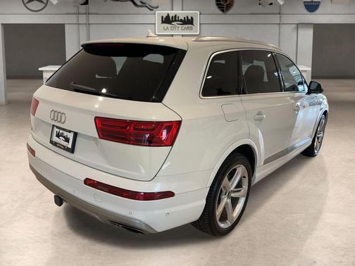 2019 Audi Q7 55 Prestige