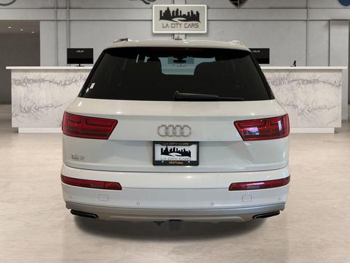 2019 Audi Q7 55 Prestige
