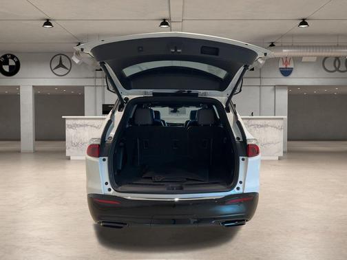 2022 Buick Enclave FWD Essence