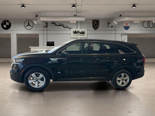 2022 Kia Sorento LX