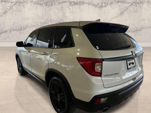 Platinum White Pearl 2021 Honda Passport AWD Sport